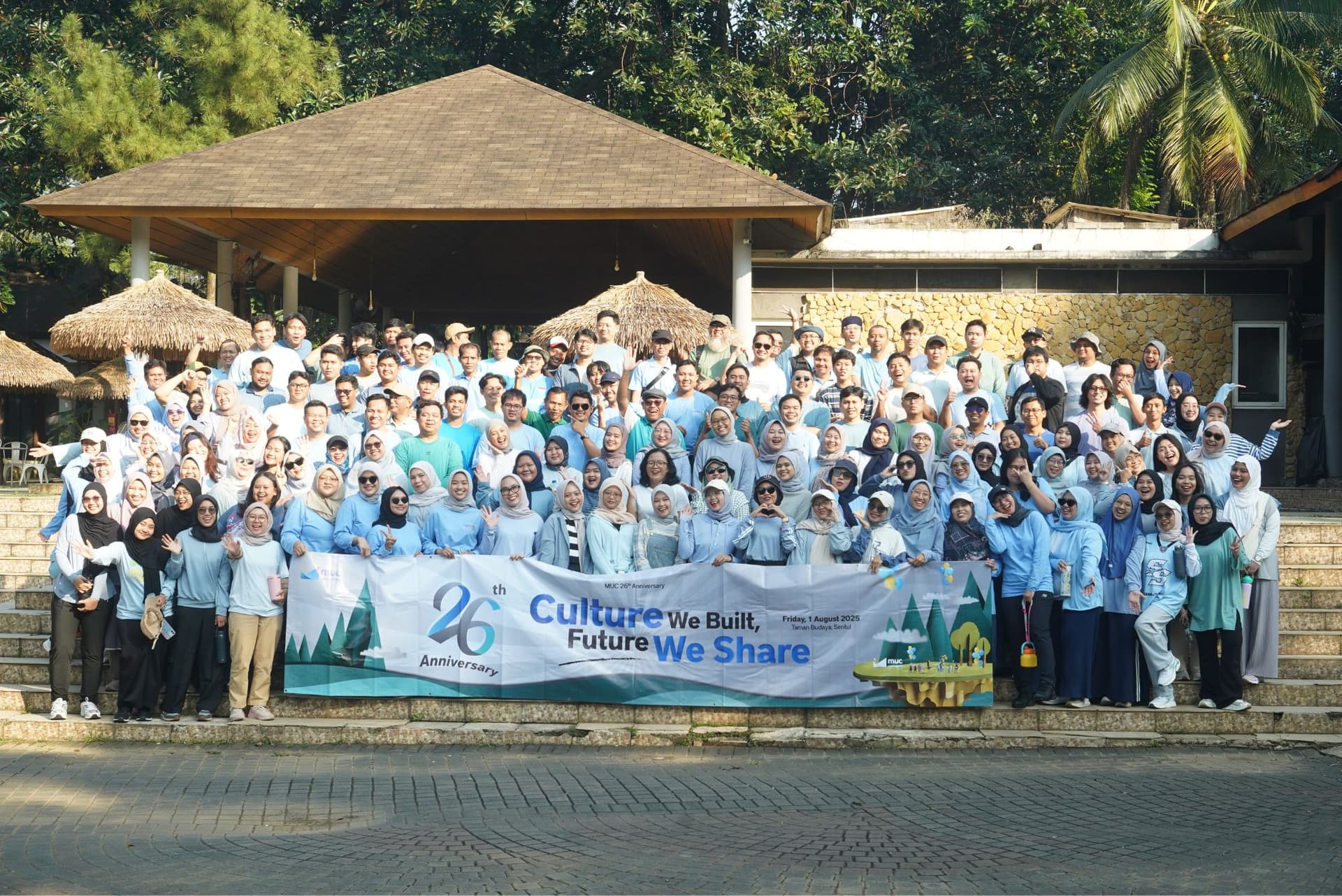 Festive Employee Gathering Celebrates the 26th Anniversary of MUC