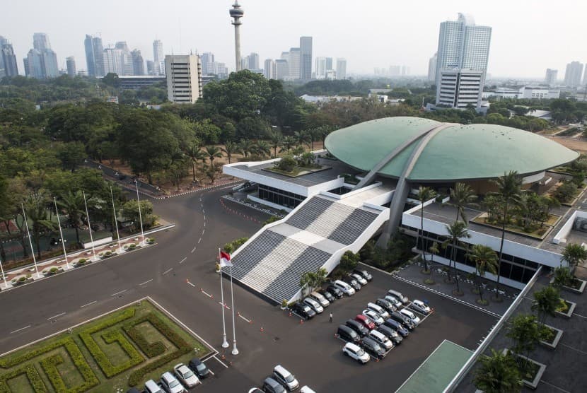 Perppu 1/2020 Legally Becomes Law Perppu 1/2020 Legally Becomes Law