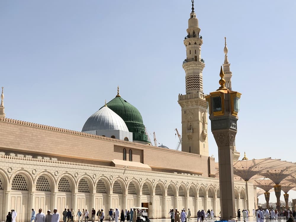 Revokes The Civil Servant Life Allowance, Saudi Arabia Triples VAT Amid Crisis Revokes The Civil Servant Life Allowance, Saudi Arabia Triples VAT Amid Crisis