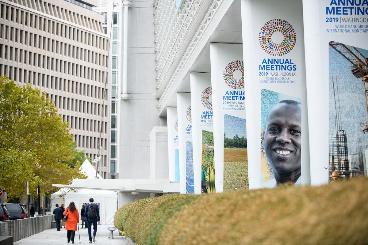World Bank Ranks Indonesia Into an Upper-Middle Income Country World Bank Ranks Indonesia Into an Upper-Middle Income Country