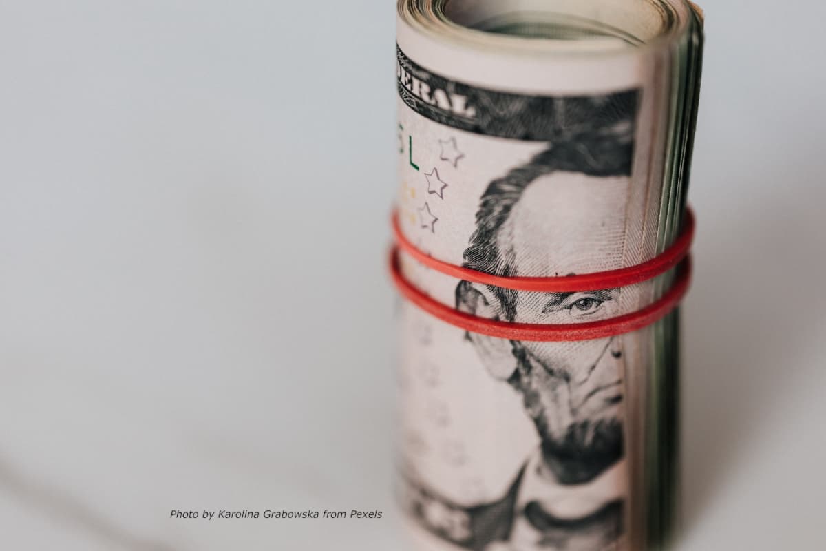 Peluang, Tantangan, dan Potensi Korupsi Sovereign Wealth Fund Peluang, Tantangan, dan Potensi Korupsi Sovereign Wealth Fund