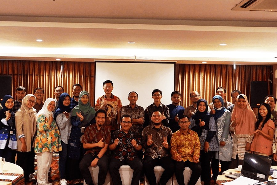 Dozens of Semarang Entrepreneurs Enthusiastically Attend MUC's "Taxation Update" Seminar Dozens of Semarang Entrepreneurs Enthusiastically Attend MUC's "Taxation Update" Seminar