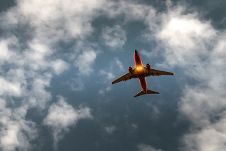 Jelang Libur Nataru, Pemerintah Janji Pangkas Pajak Tiket Pesawat 50%